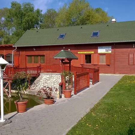 Gasthuis Toparti Vendeghaz Bonyhád