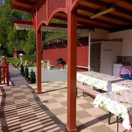 Toparti Vendeghaz * Bonyhád