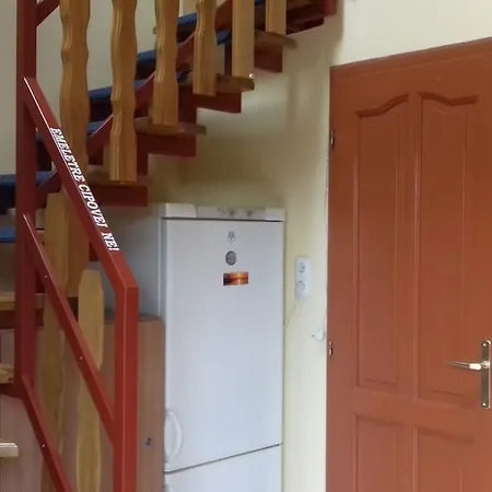 Toparti Vendeghaz * Bonyhád