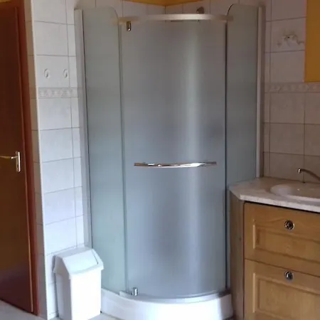 Toparti Vendeghaz Bonyhád